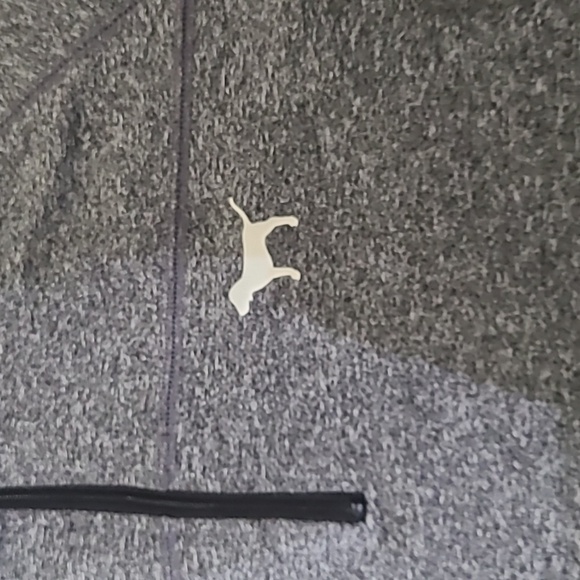 PINK VICTORIA'S SECRET Gray Quarter Zip Pull Over Active Wear Top - Size Medium - Picture 5 of 13